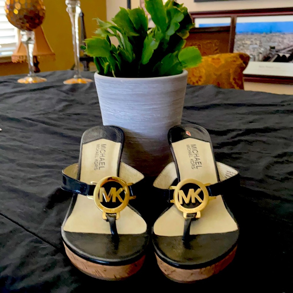 Brand New Michael Kor Wedge Sandels